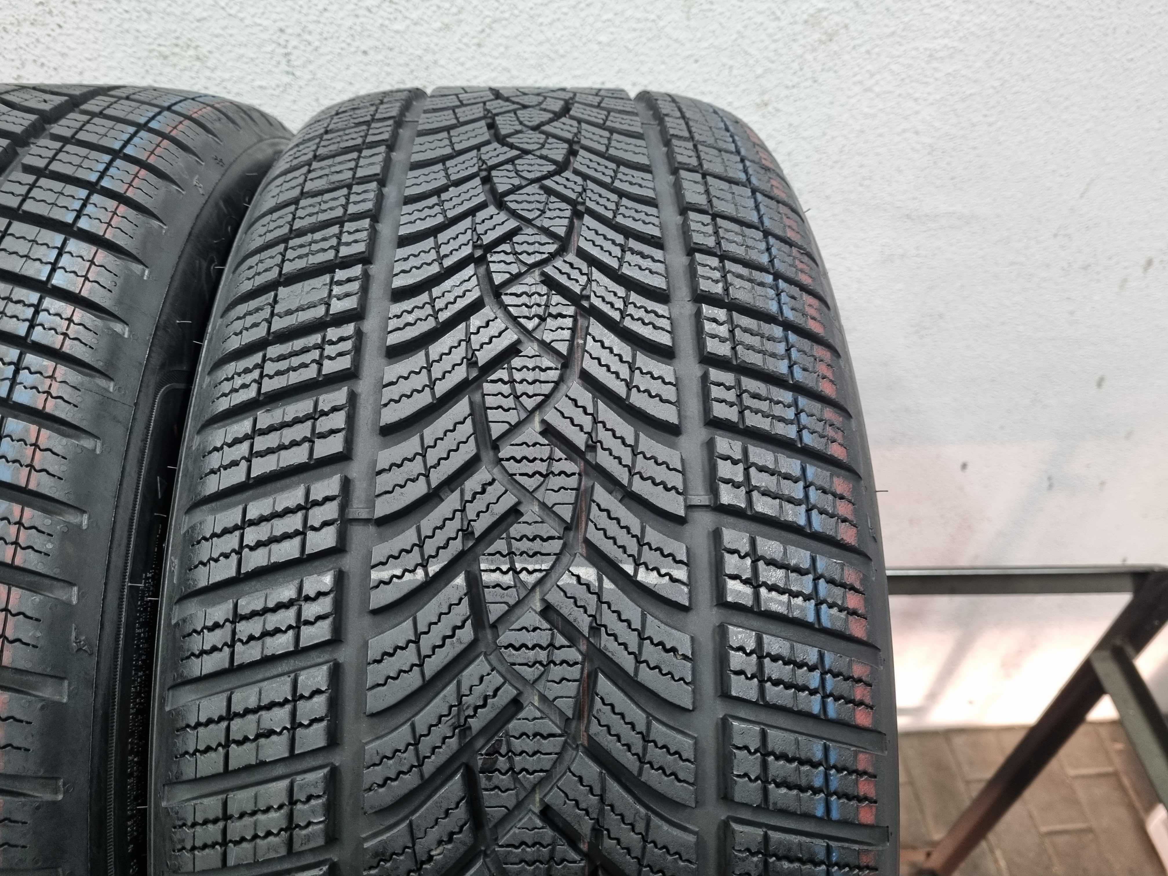 245/45/18 100H Goodyear Ultra Grip Preformance +* PARA MONTAŻ WYSYŁKA