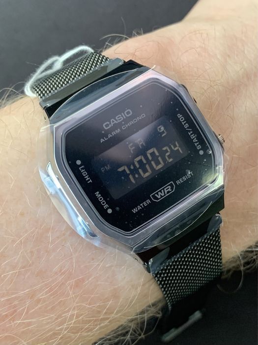 Годинник  Casio A168WEMB-1B Оригінал Гарантія Часы