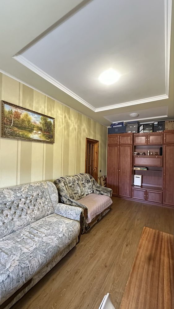 2к квартира с. Рожни