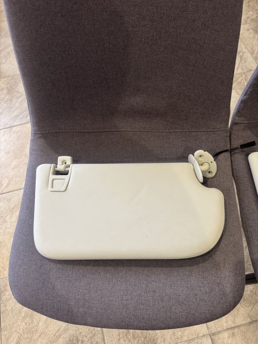 Ford Kuga MK2 CJ54 S046B96 AAW osłona przeciwsłoneczna komplet