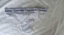Stringi majtki sportowe logowane