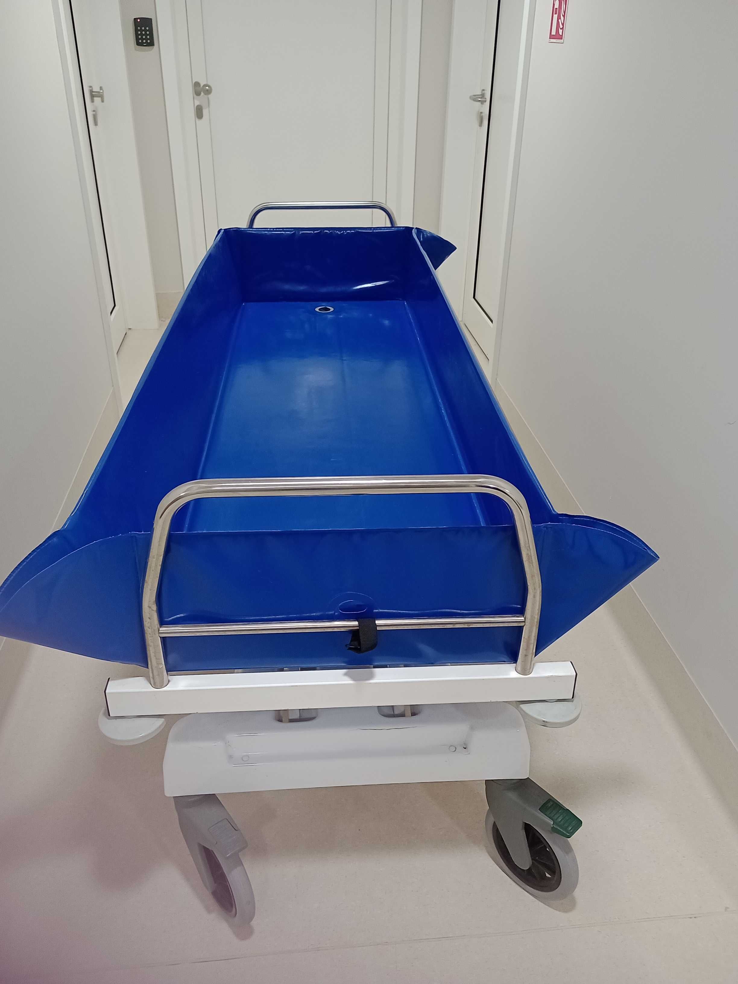 Wózek transportowo-kąpielowy (łóżkowanna)