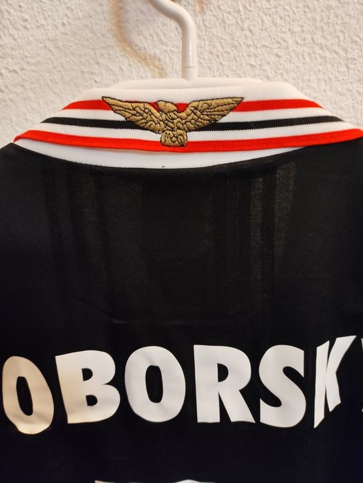 Camisola Retro Benfica POBORSKY 7
Entrega imediata 
POBORSKY 7
Nova co