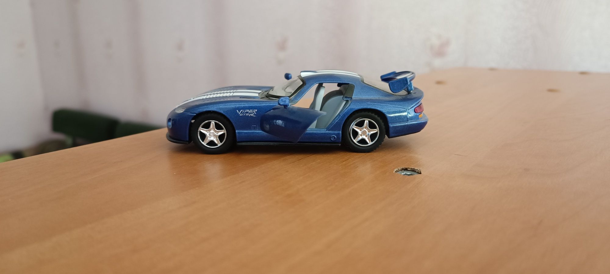 Колекційне авто Dodge Viper GTSR Blue