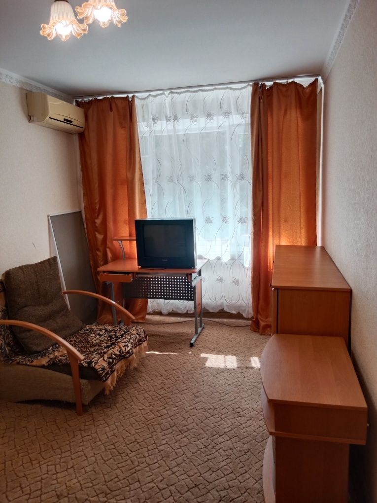 СДАМ 1-К кв. АГВ Мебель Техника р-он ЦЕНТР
