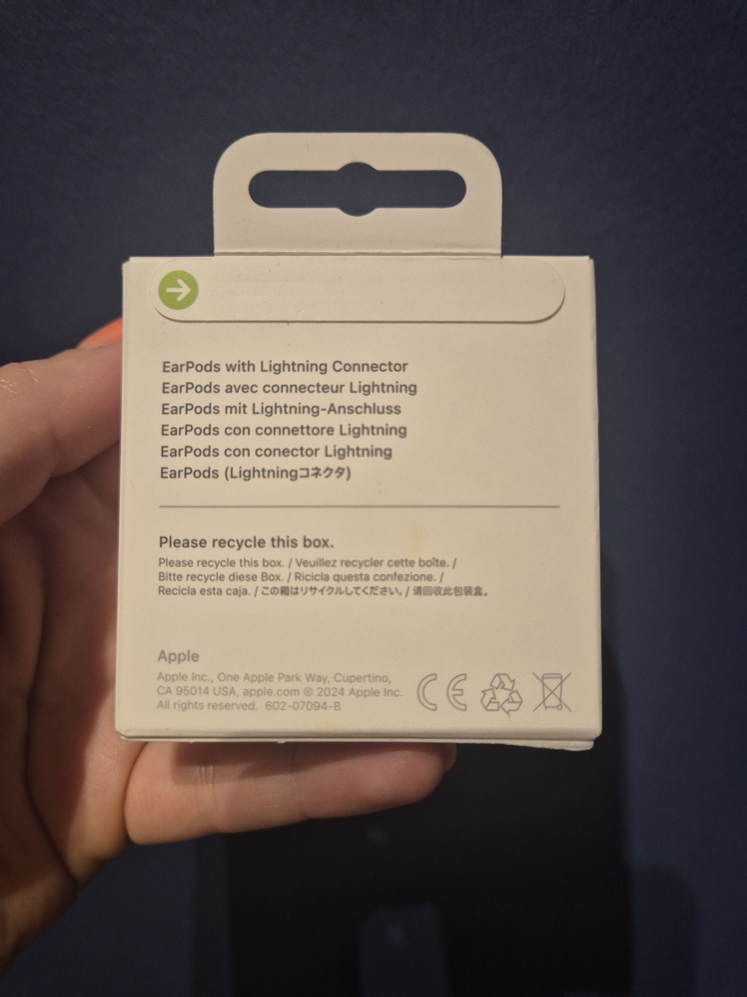 IPhone Earpods with Lightning Connector