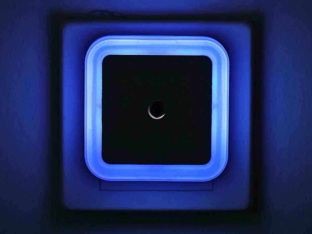 Lampka NOCNA do Kontaktu CZUJNIK ZMIERZCHU Wtyk LED Oświetlenie NOCNE