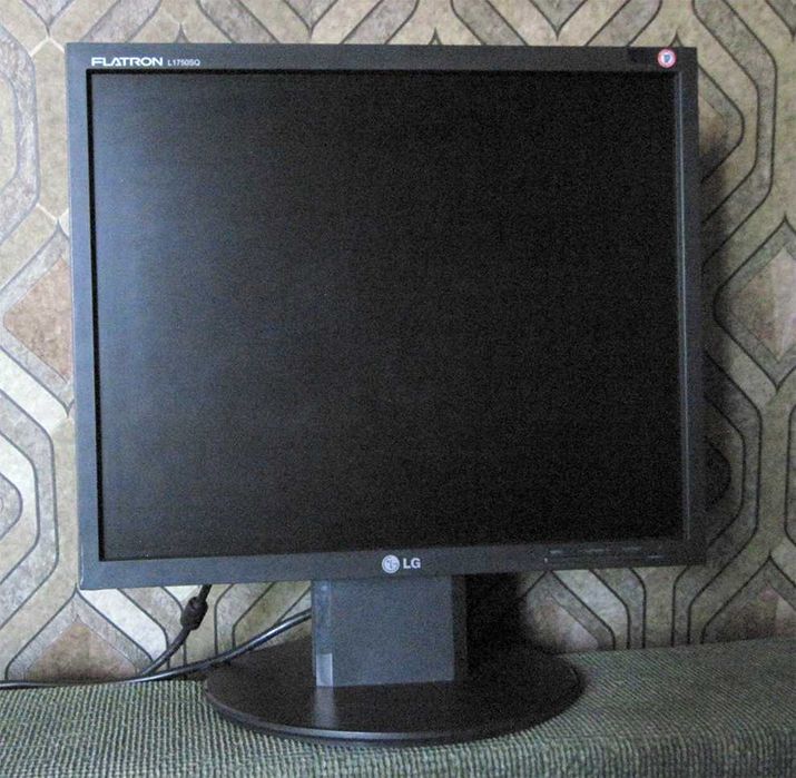 Монітор 17" LG Flatron L1750SQ квадрат (із кабелями)