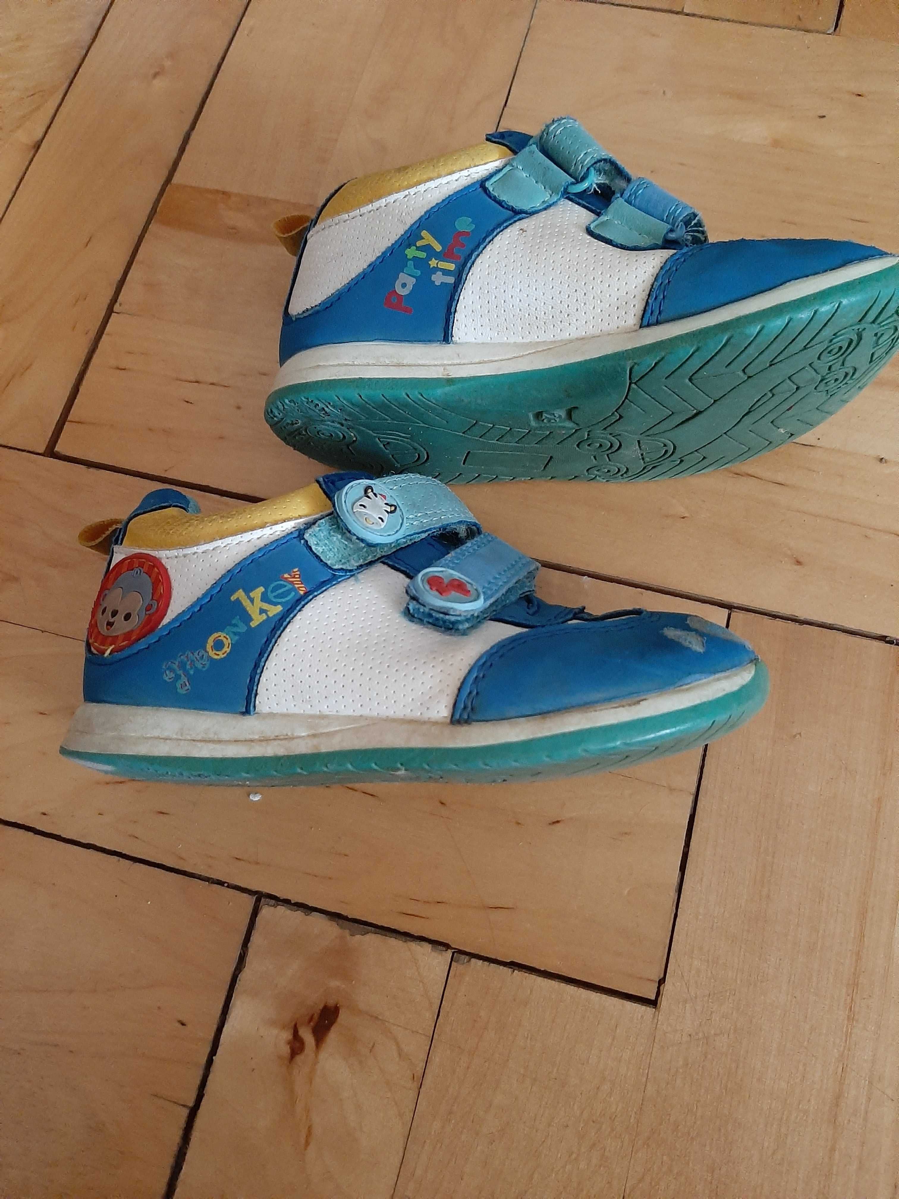 Buty , adidasy, kapcie rozm. 23