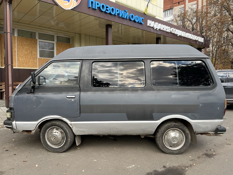 Nissan venettе газ бензин