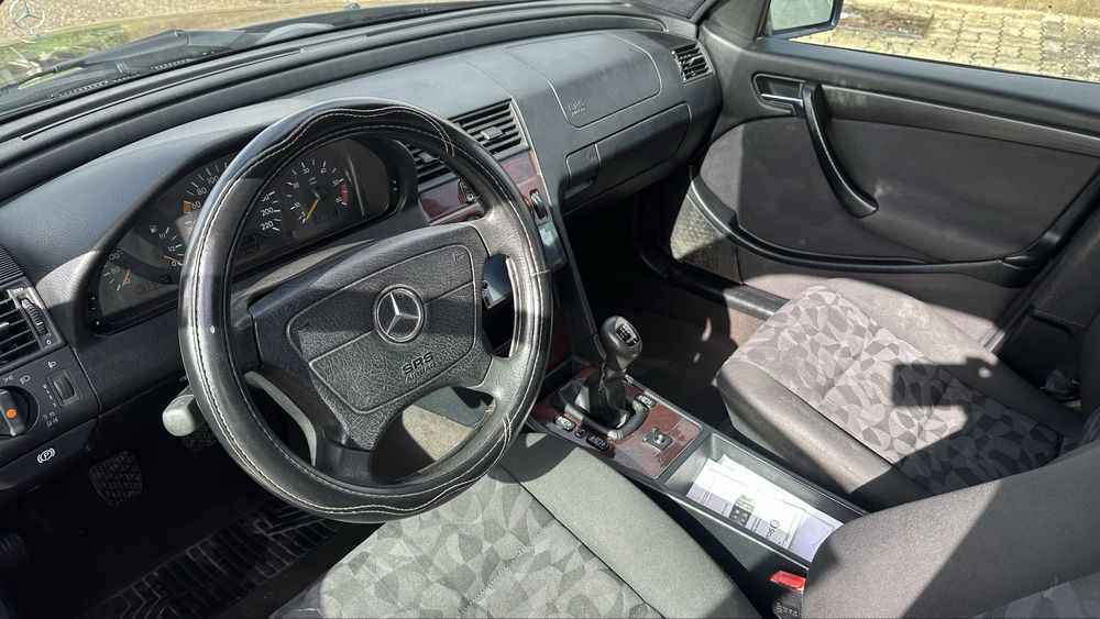 Mercedes-benz c200D station