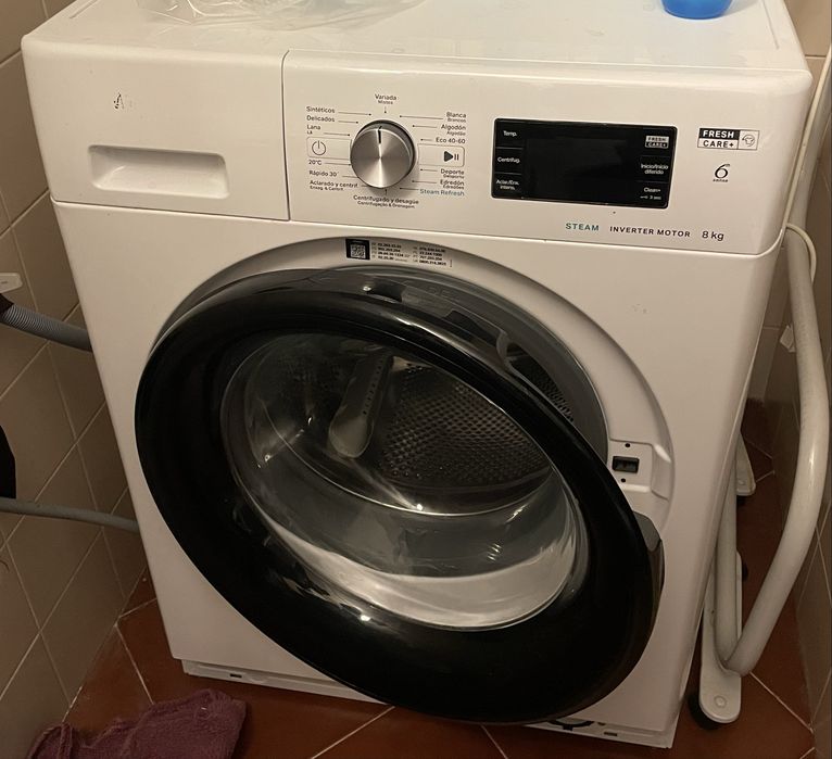 Maquina de lavar roupa