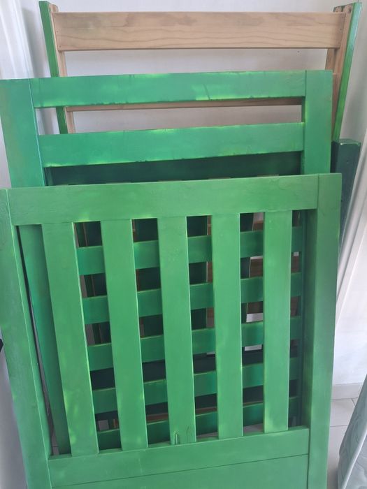 Cama de bebé com colchão