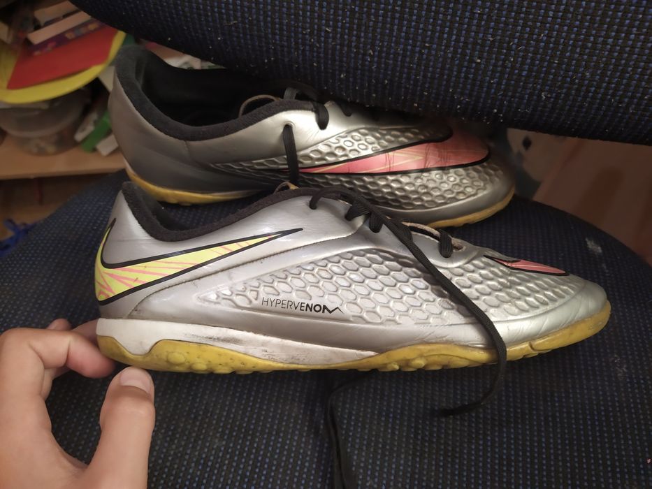 Сороконожки Найк Хайпервеном