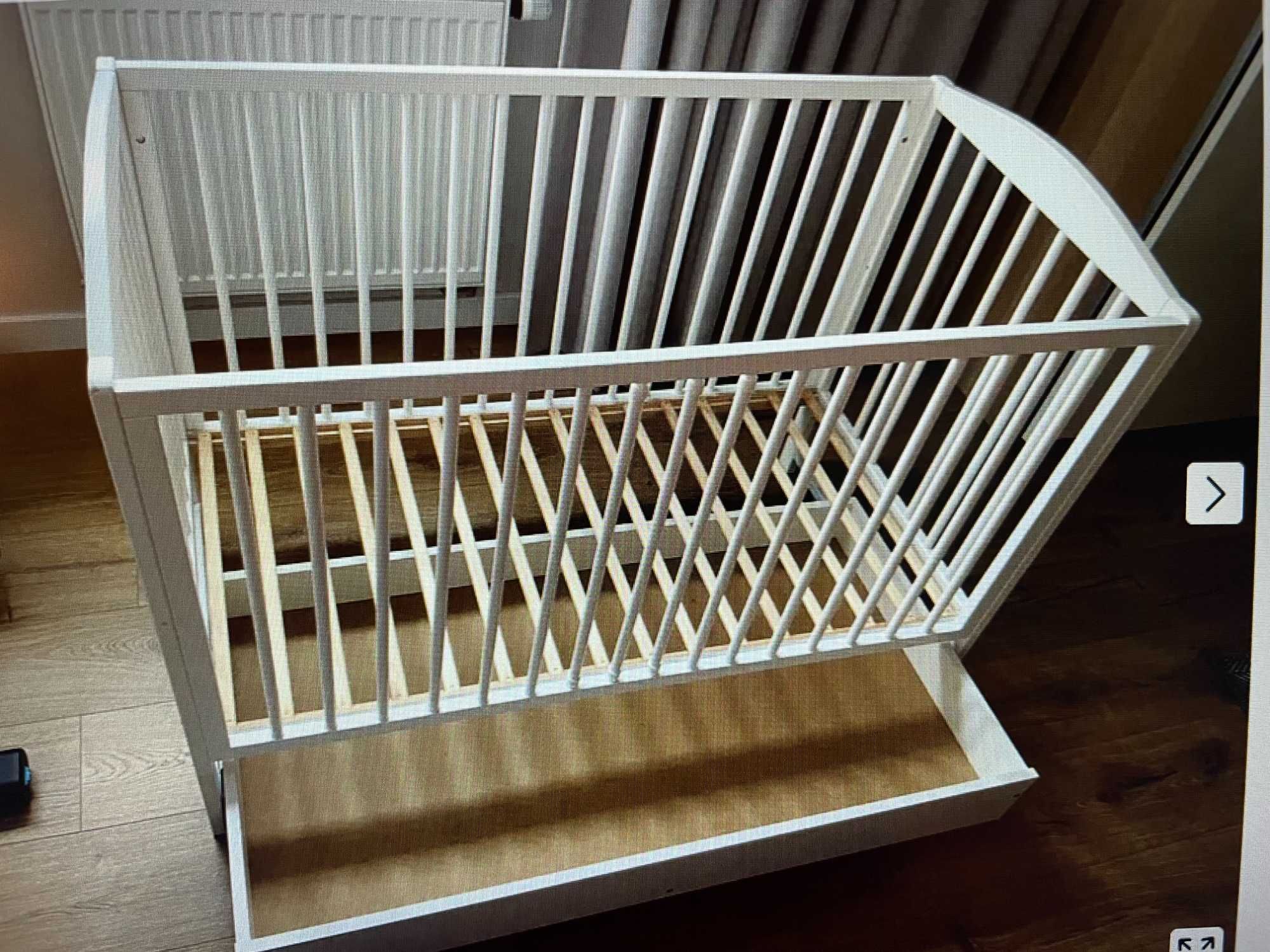 Łóżko dla dziecka w stanie idealnym z wysuwaną szufladą Wa-wa Bemowo