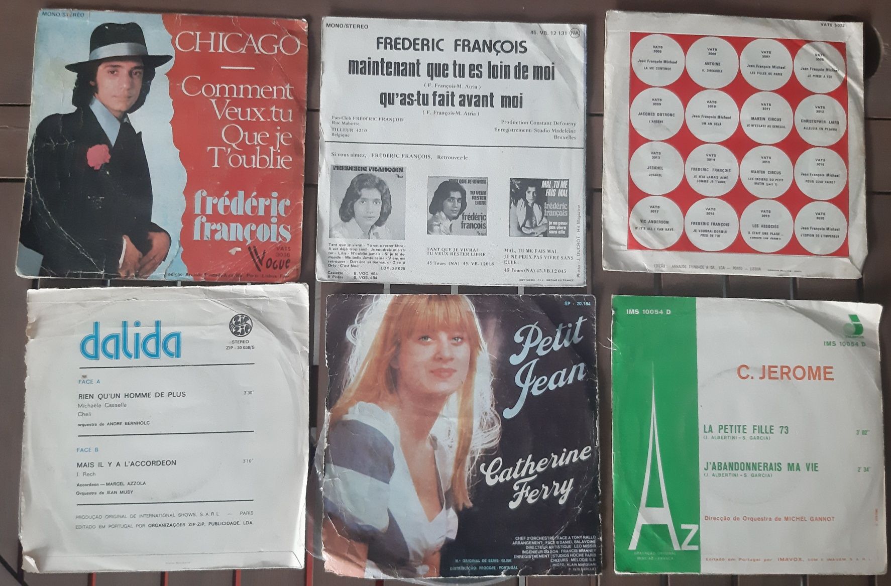 32 Discos vinil singles 45 rpm