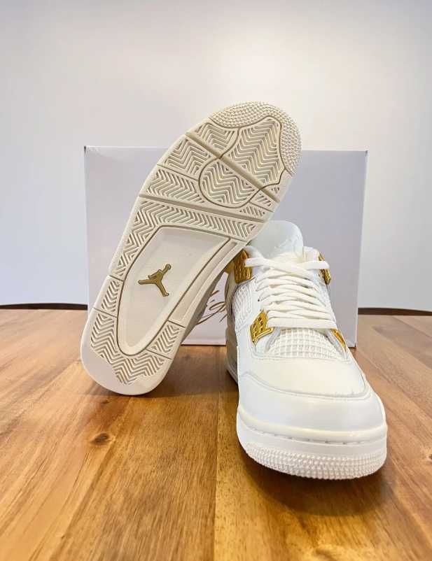 Jordan 4 Retro Metallic Gold r.45