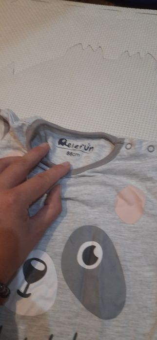 Pajacyk plus czapeczka 86 szop zwierzątka leśne jak nowy SESJA roczek