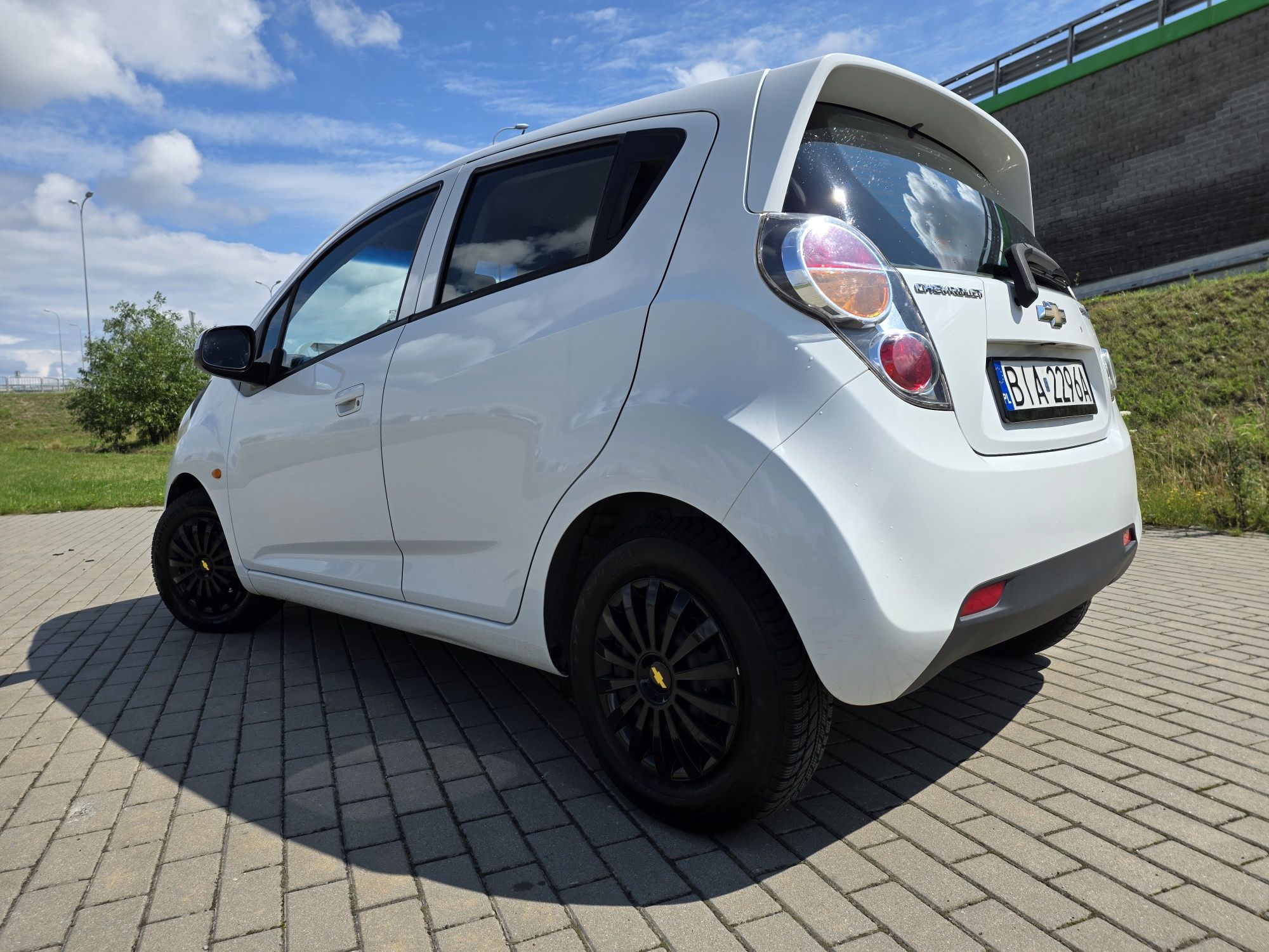 Chevrolet sprak 1.0LX 2011r