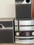Rádio 25 cd’s - vendo rádio estava guardado a muitos anos