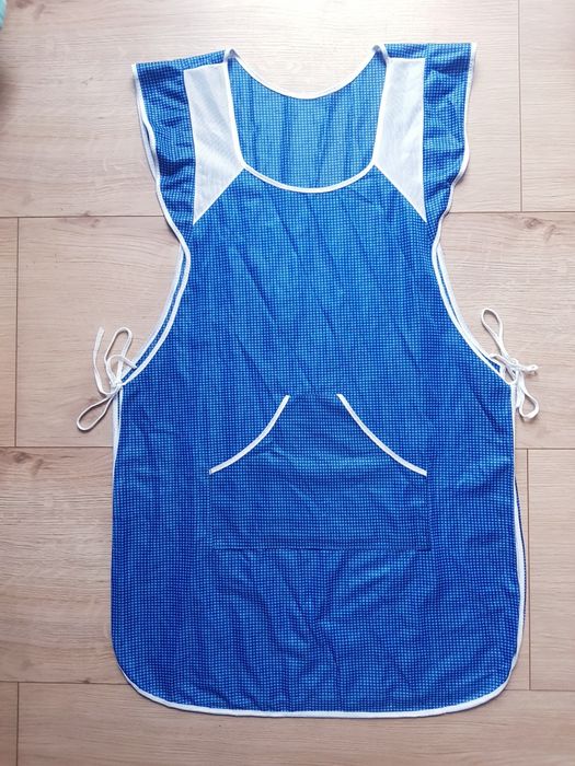 Fartuch kuchenny do sprzątania , gotowania i itp.  Motylek