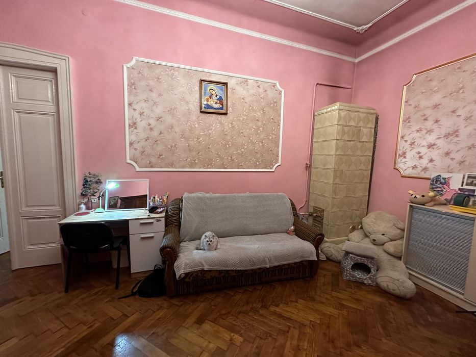 Продаж вул Менциньзького 2х кім квартири