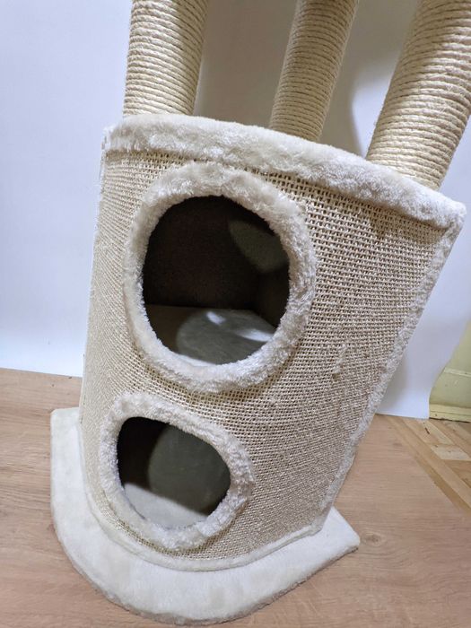 Catherine Drapak dla Kota 54x45x194cm Kremowy DUŻY WYSOKI NAROŻNY Zmod