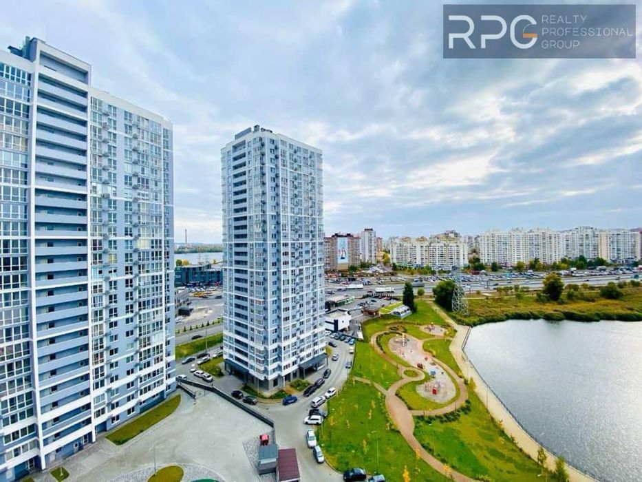 Продам 2к квартиру 81м2, ЖК Лебединий, Ревуцкого 40г