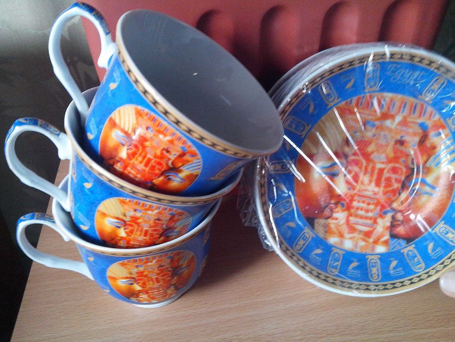 Новый чайный сервиз.