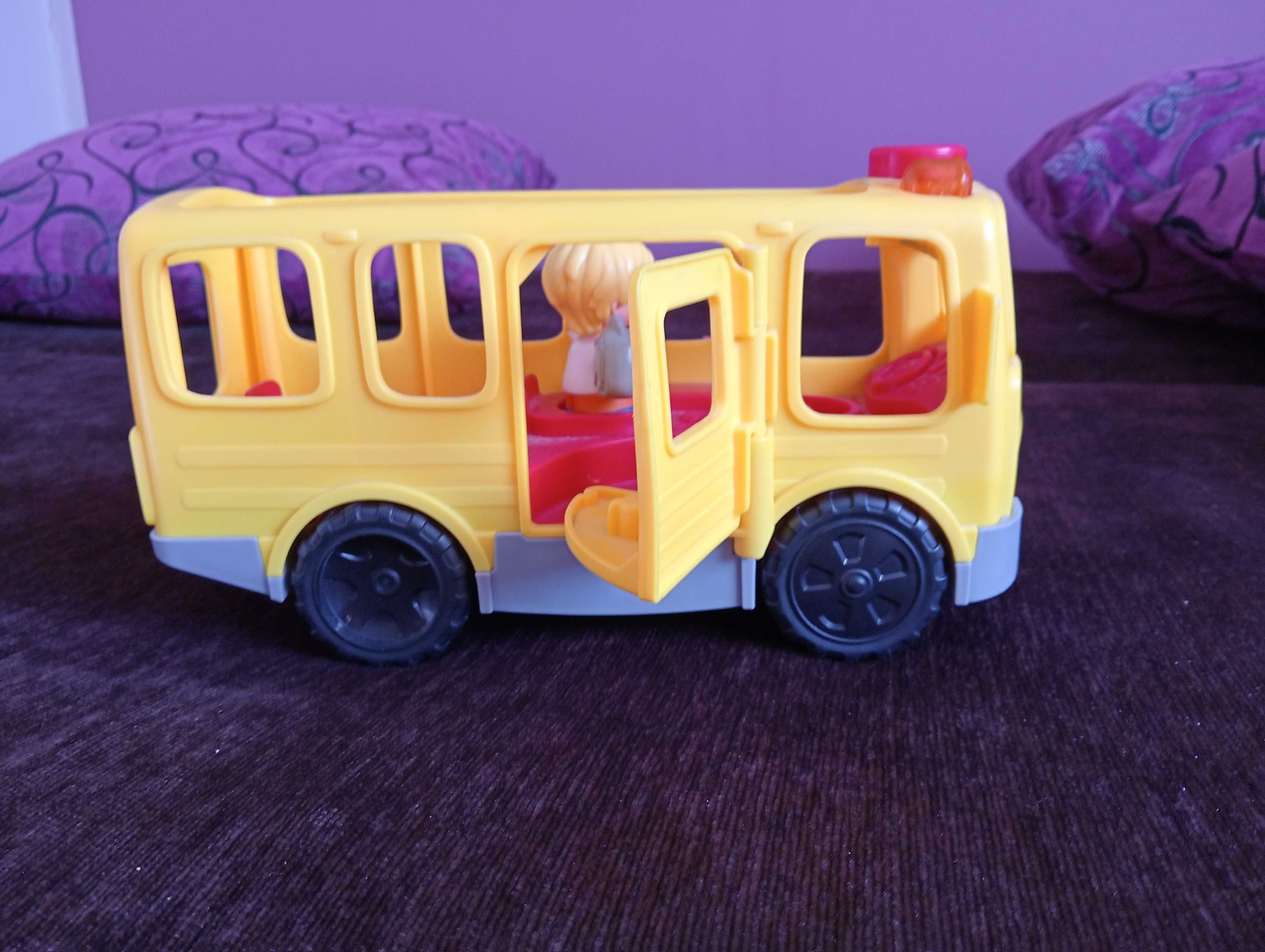 Autobus Fischer Price grajacy