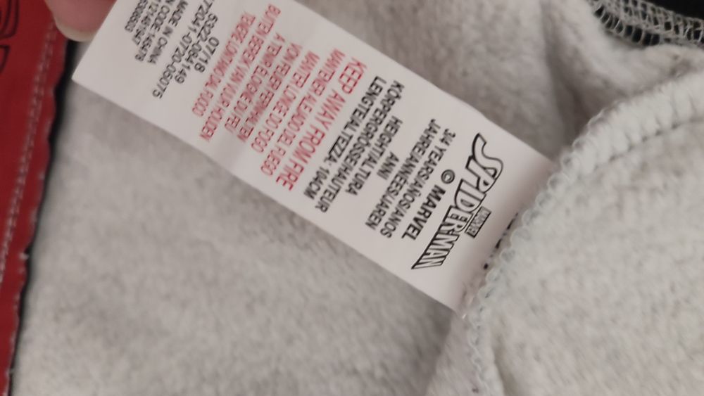 Кофта человек-паук. marvel 3-4 года