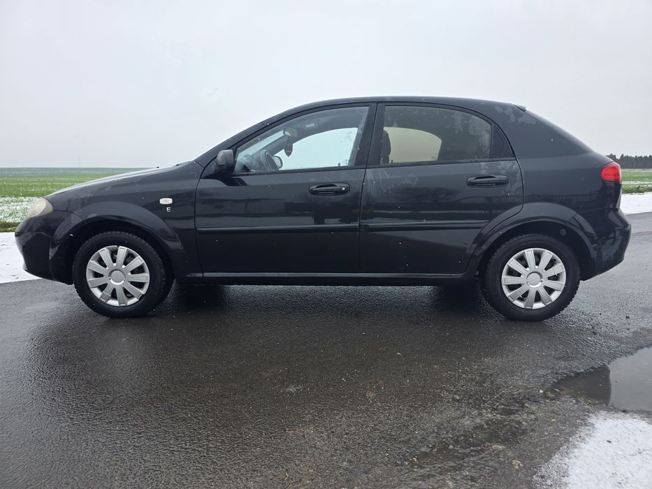 CHAWROLET LACETTI mega stan  klima bez rdzy Zamiana?