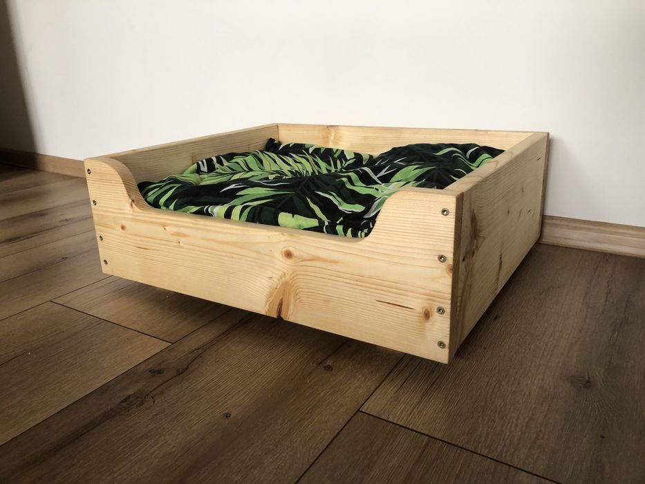 Drewniane legowisko dla psa