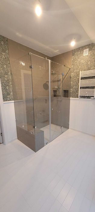 Lustra na wymiar, kabiny prysznicowe.