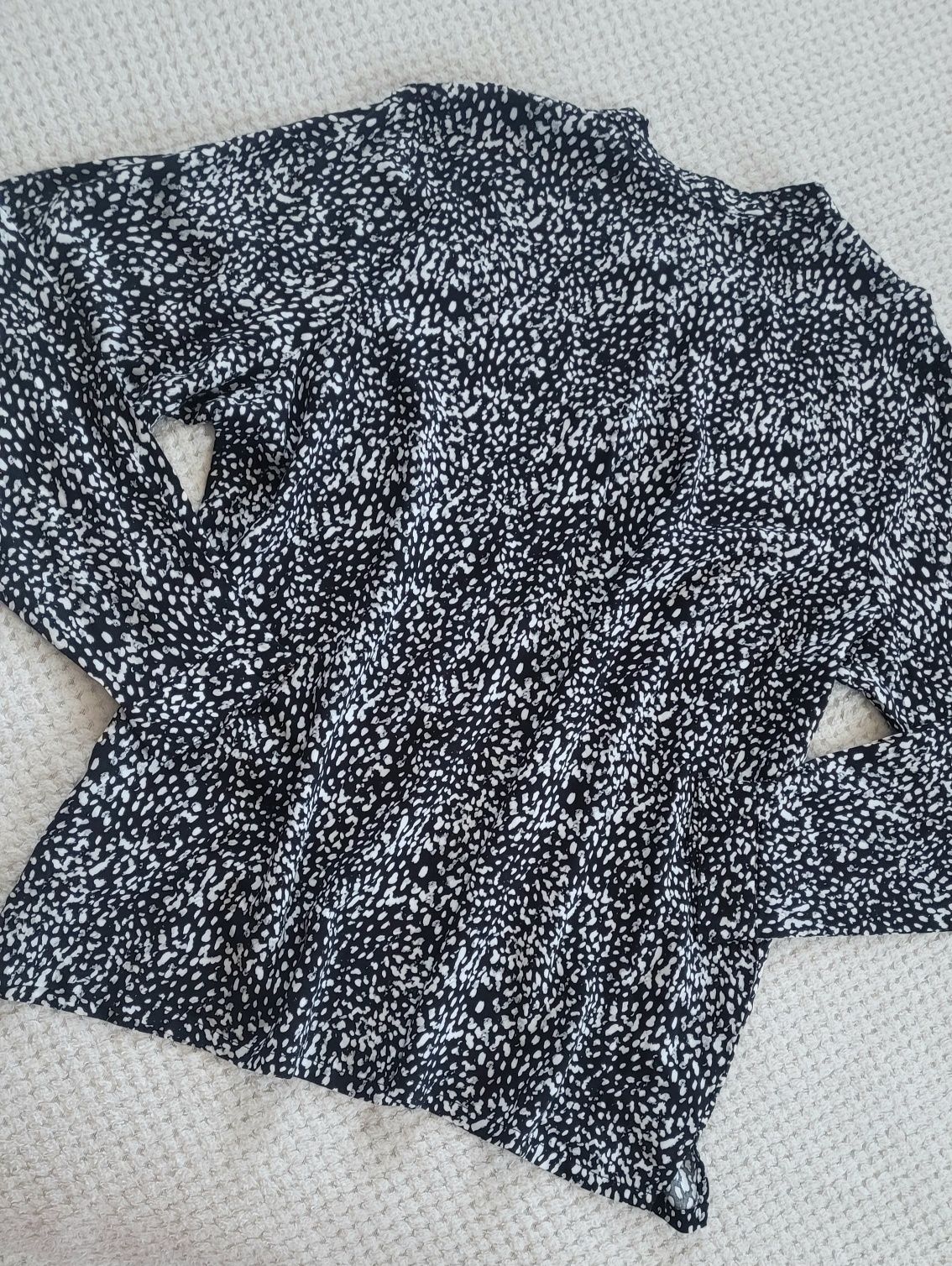 Koszula damska oversize długimi rękawami zapinany dekolt print