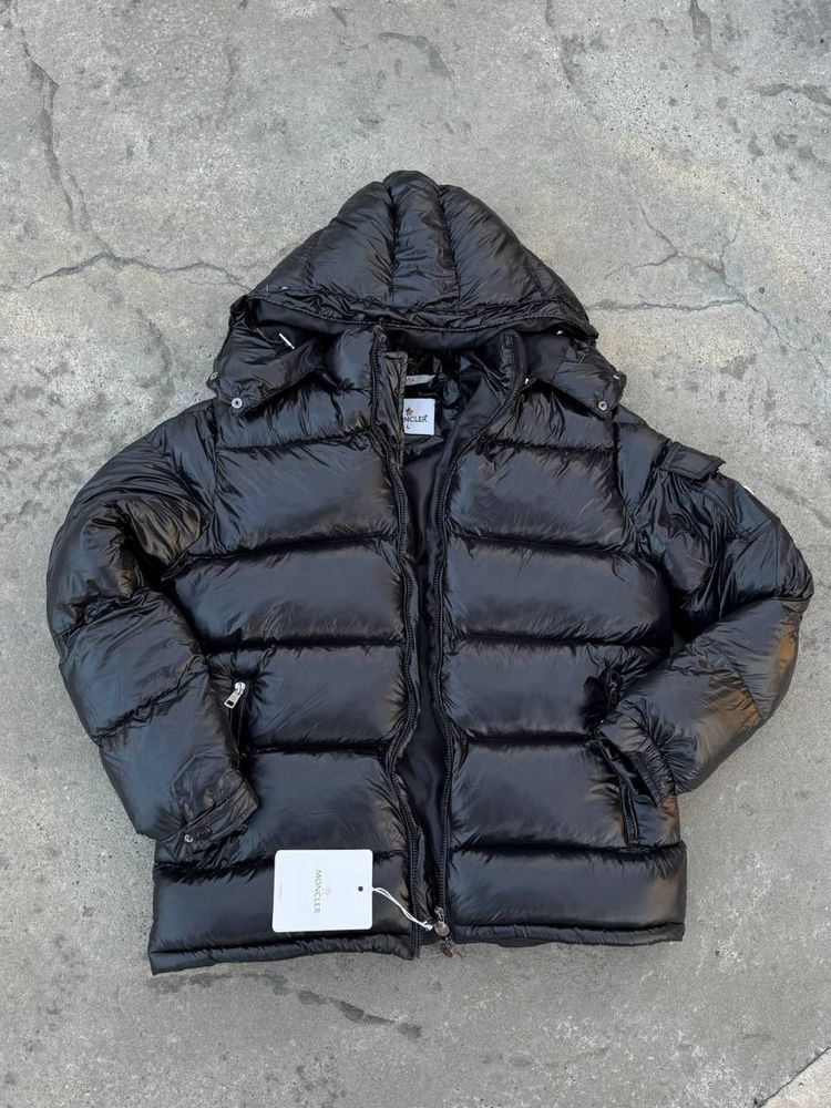 Куртка Moncler, NFC працює! розпродаж!