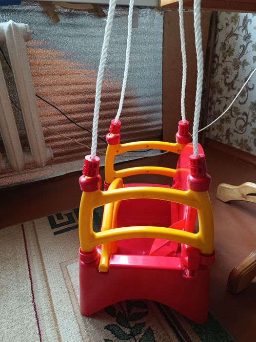 Продам гойдалку для дитини