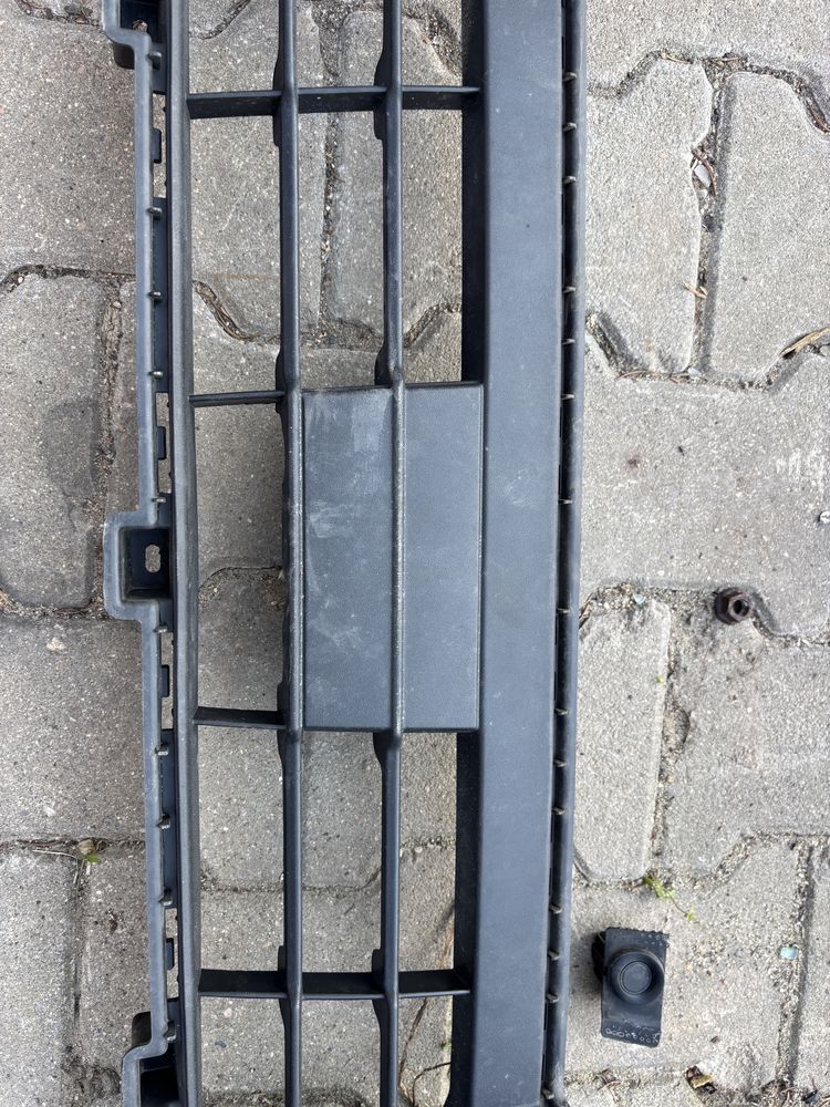 Transit Custom Sport kratka zderzak przód