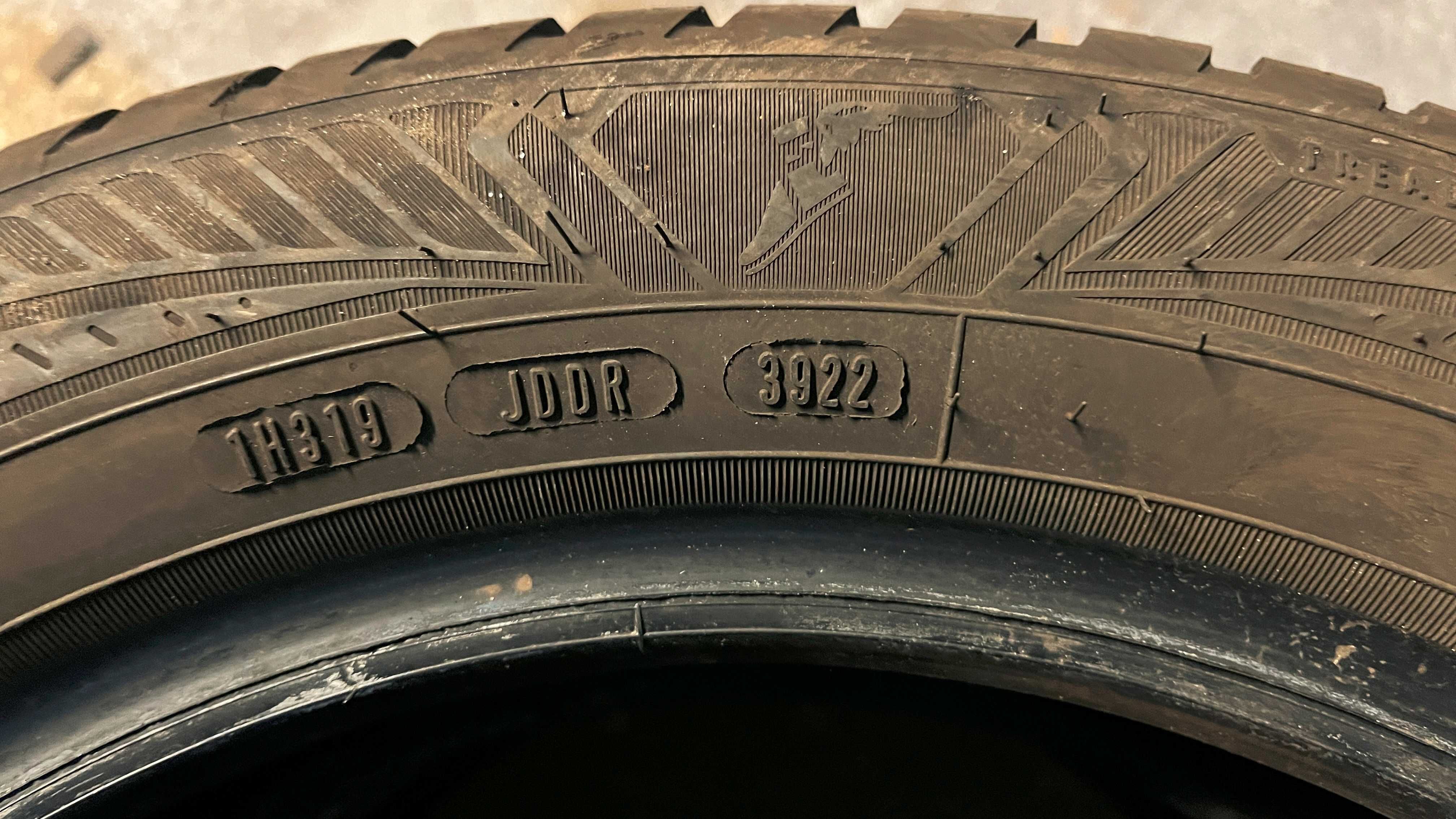 2x 195/55 R16 91H Goodyear Vector 4Seasons 7mm 2022r