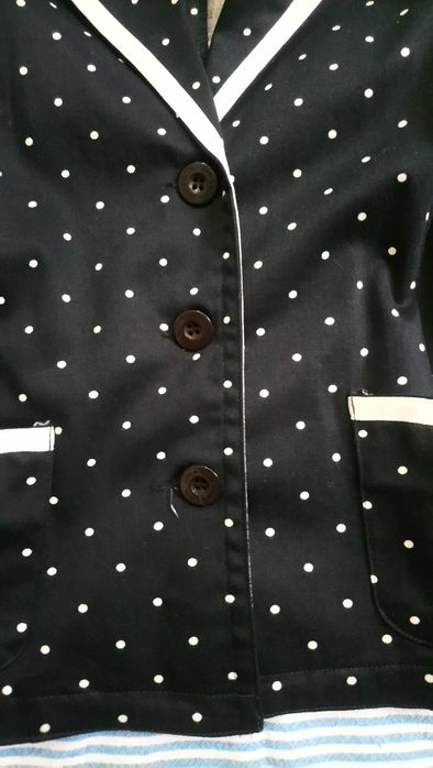 Żakiet granatowy w grochy klasyczny elegancki styl Coco Chanel