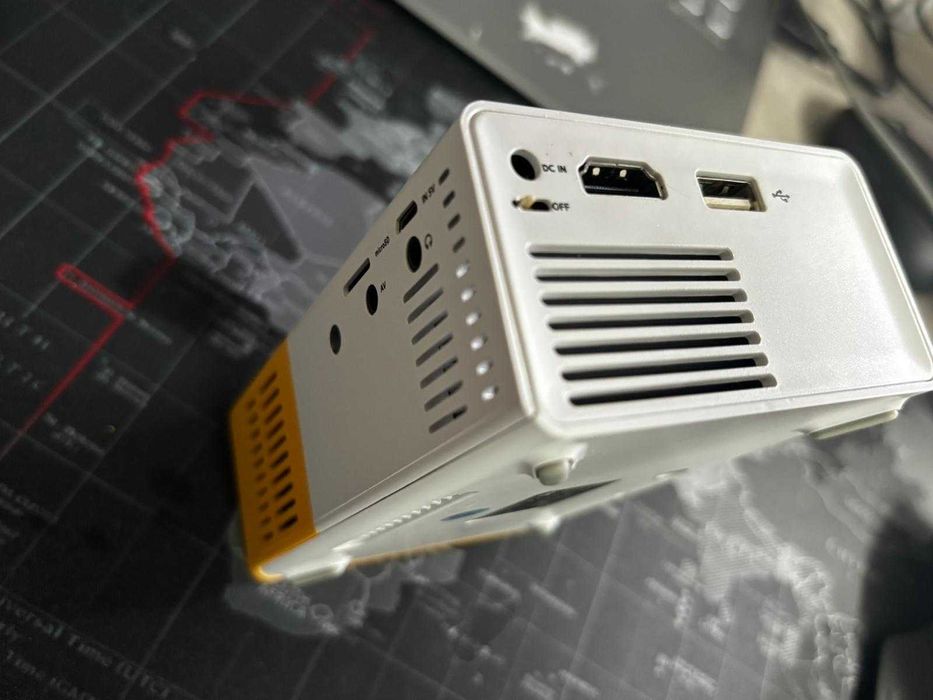 PROJEKTOR mini rzutnik PRZENOŚNY lcd dla dzieci