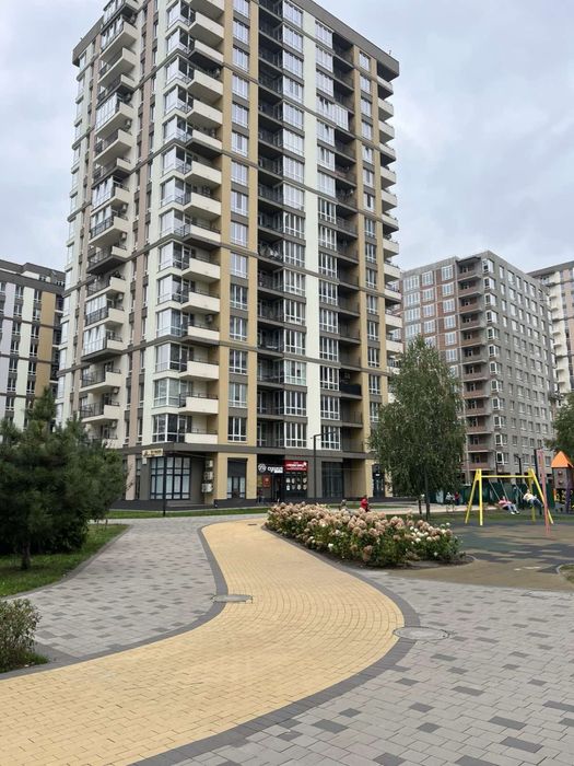 Оренда євро двушки  ЖК Крона парк