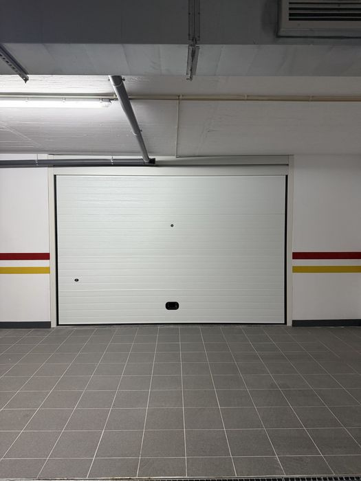 Armazém / Garagem | Quinta da Portela - 65m2