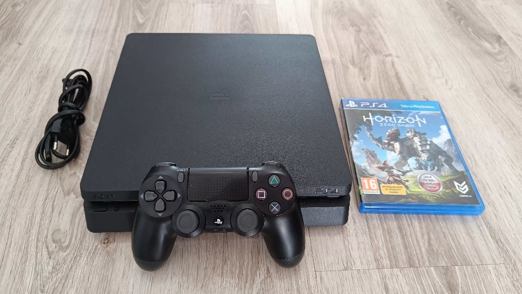 PlayStation 4 Slim Pad V2 oraz Gra