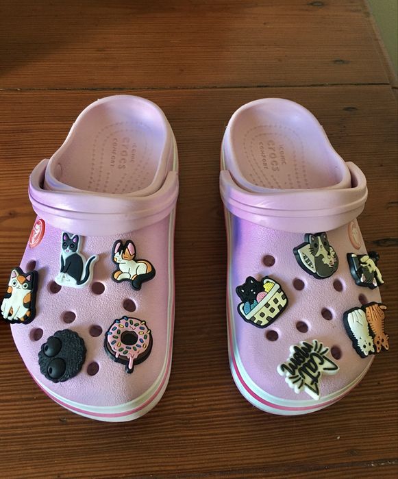 Crocs com aplicações tam. 30/31