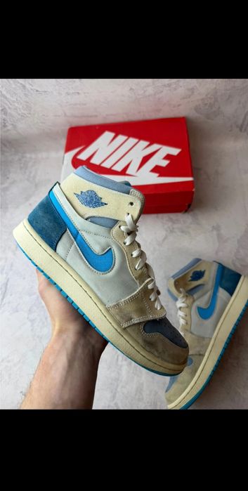 Nike Air Jordan 1 mid 43