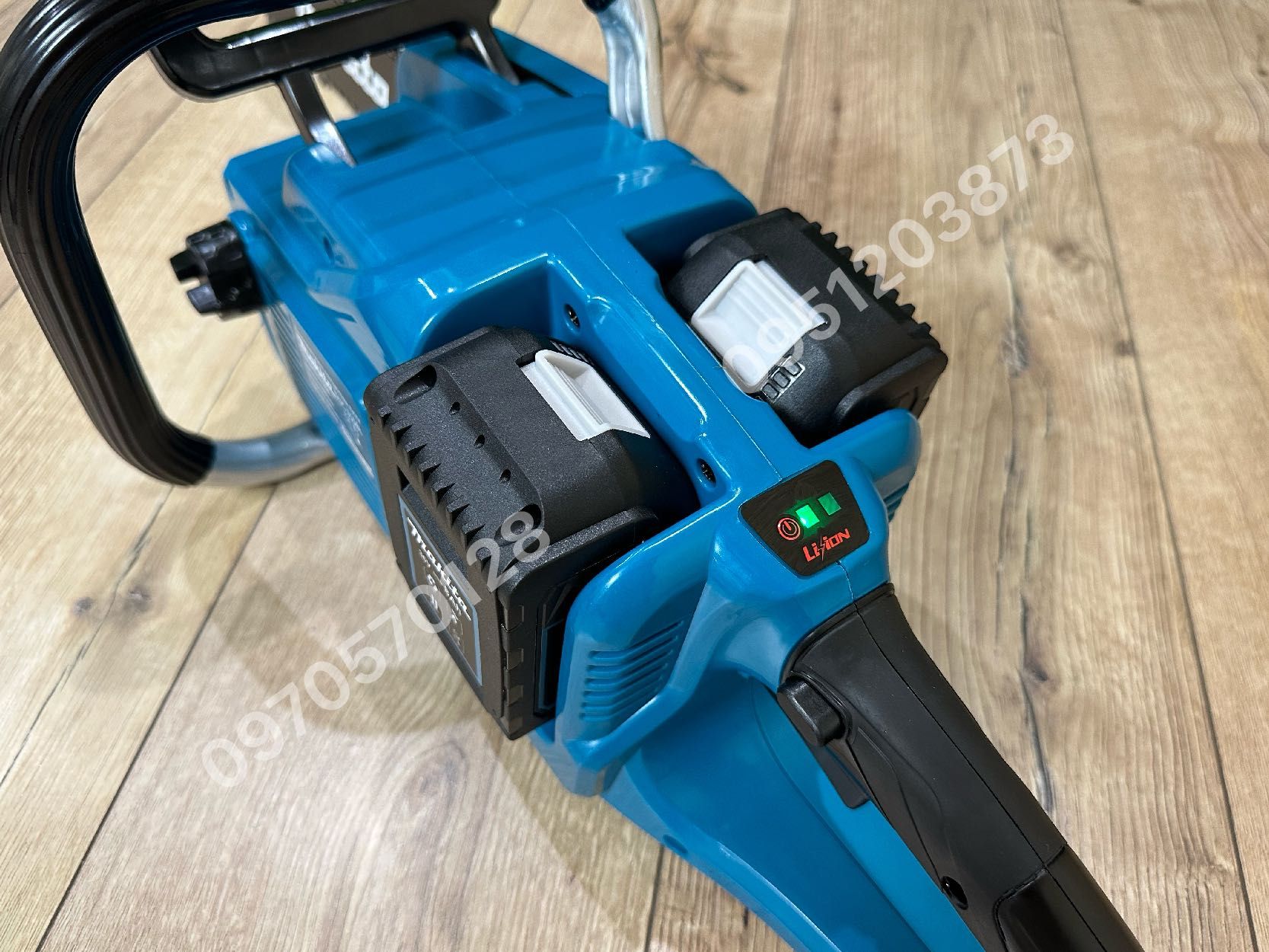 Аккумуляторная цепная пила Makita DUC355BL 36V 8Ah Длина шины 35 см