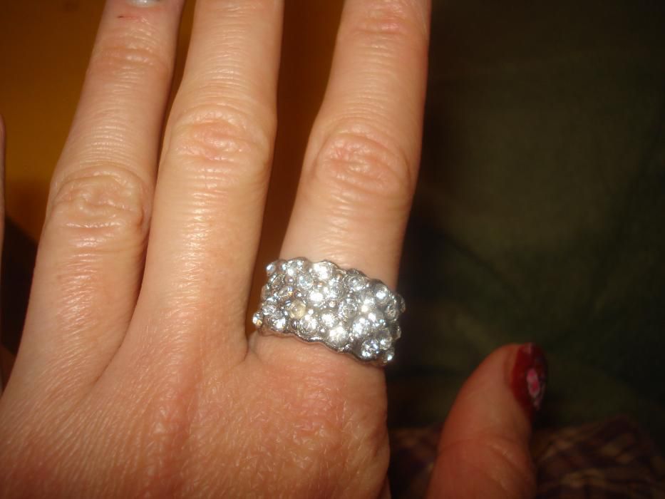 Посеребряное кольцо Красивое 17 размер
