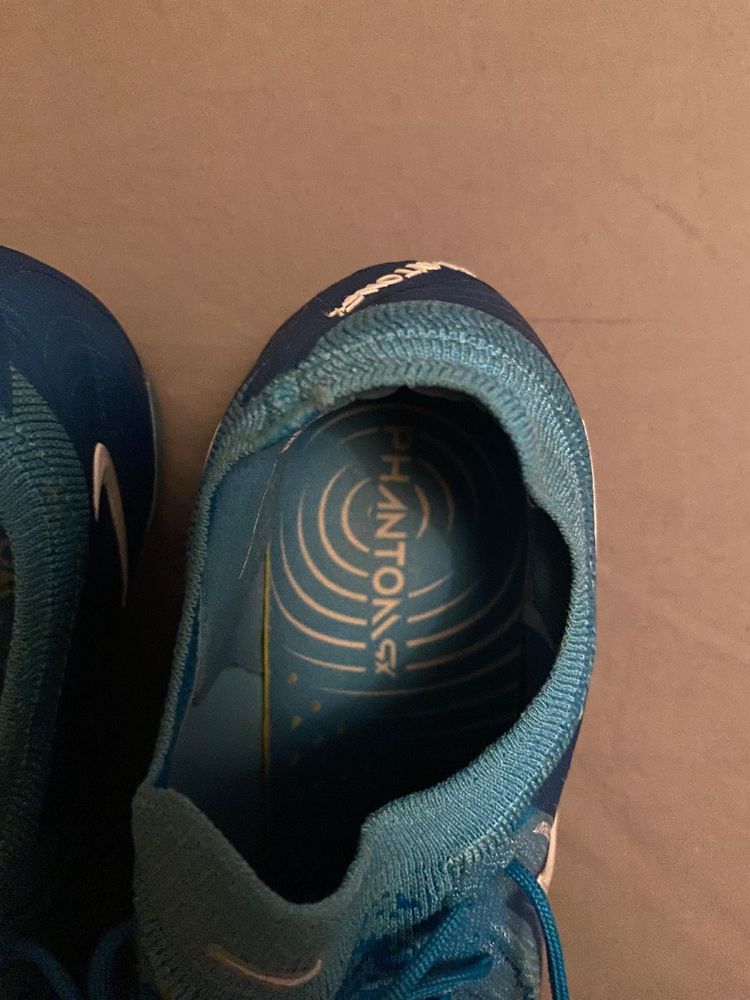 Chuteiras nike phantom oficiais