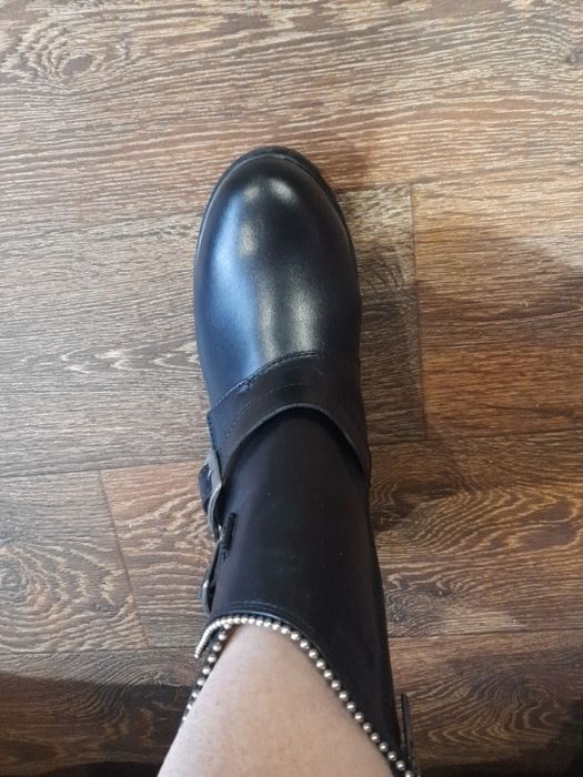 Ботиночки натуральная кожа.